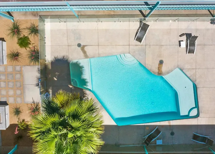 Compact Urban Living In Dtph, Pool & Parking Apartamento *
