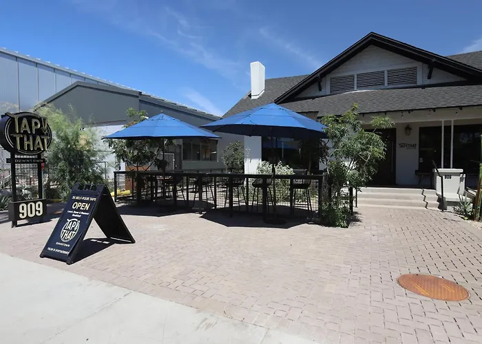 Compact Urban Living In Dtph, Pool & Parking * Phoenix